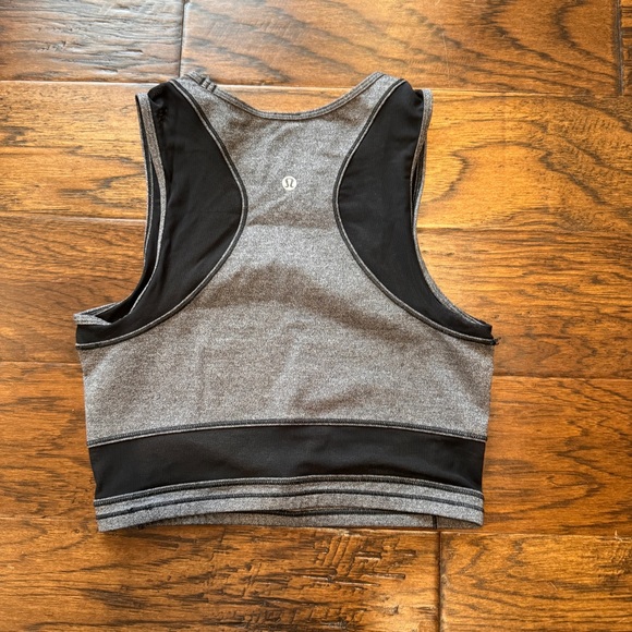Lululemon Keep it Cropped tank grey/black sz 6 - Picture 2 of 2
